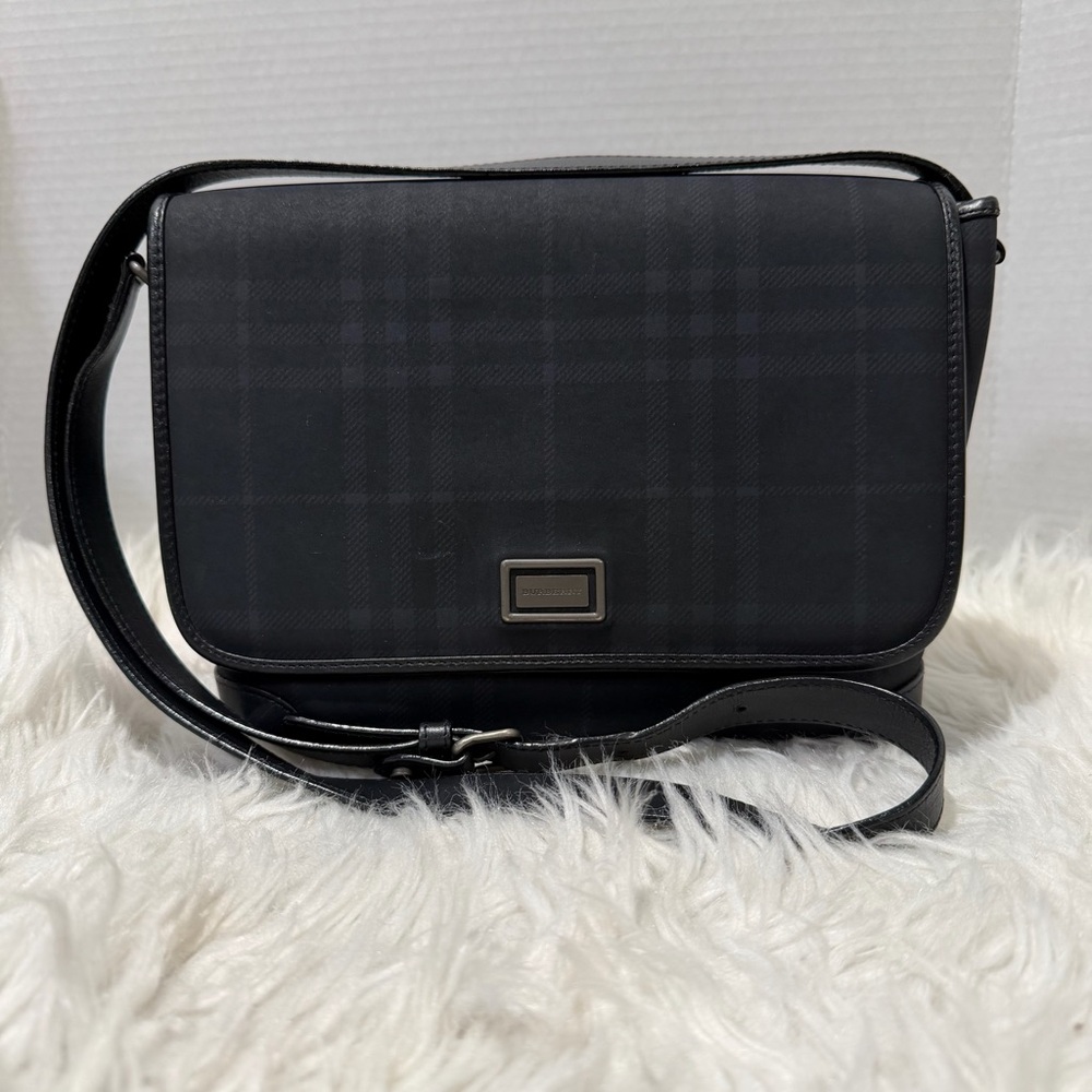BURBERRY Black Nova Check Crossbody Bag